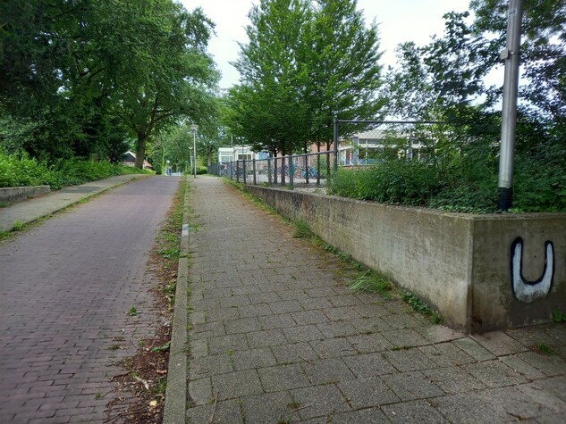 Oosterikweg/schoolplein